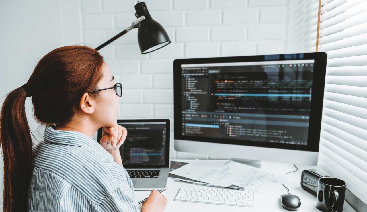 build custom filemaker systems db services.