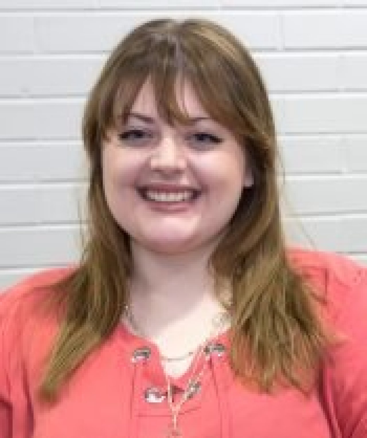 elyse johnson headshot.
