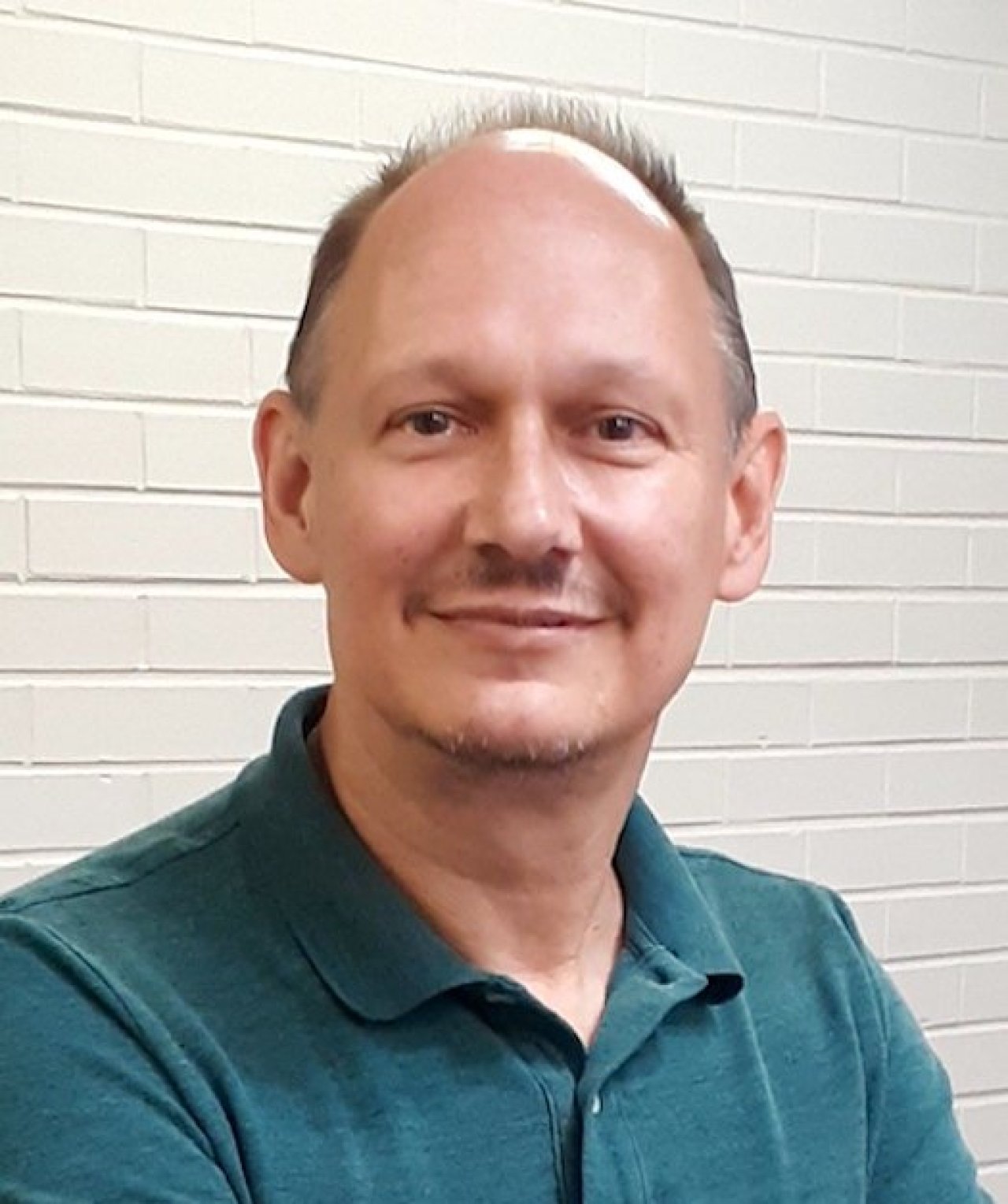 kevin dunajski headshot.